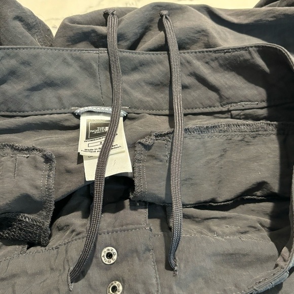THE NORTH FACE Sz 8 Drawstring Hemline Hiking Walking Capri Pants with Pockets - Picture 10 of 10